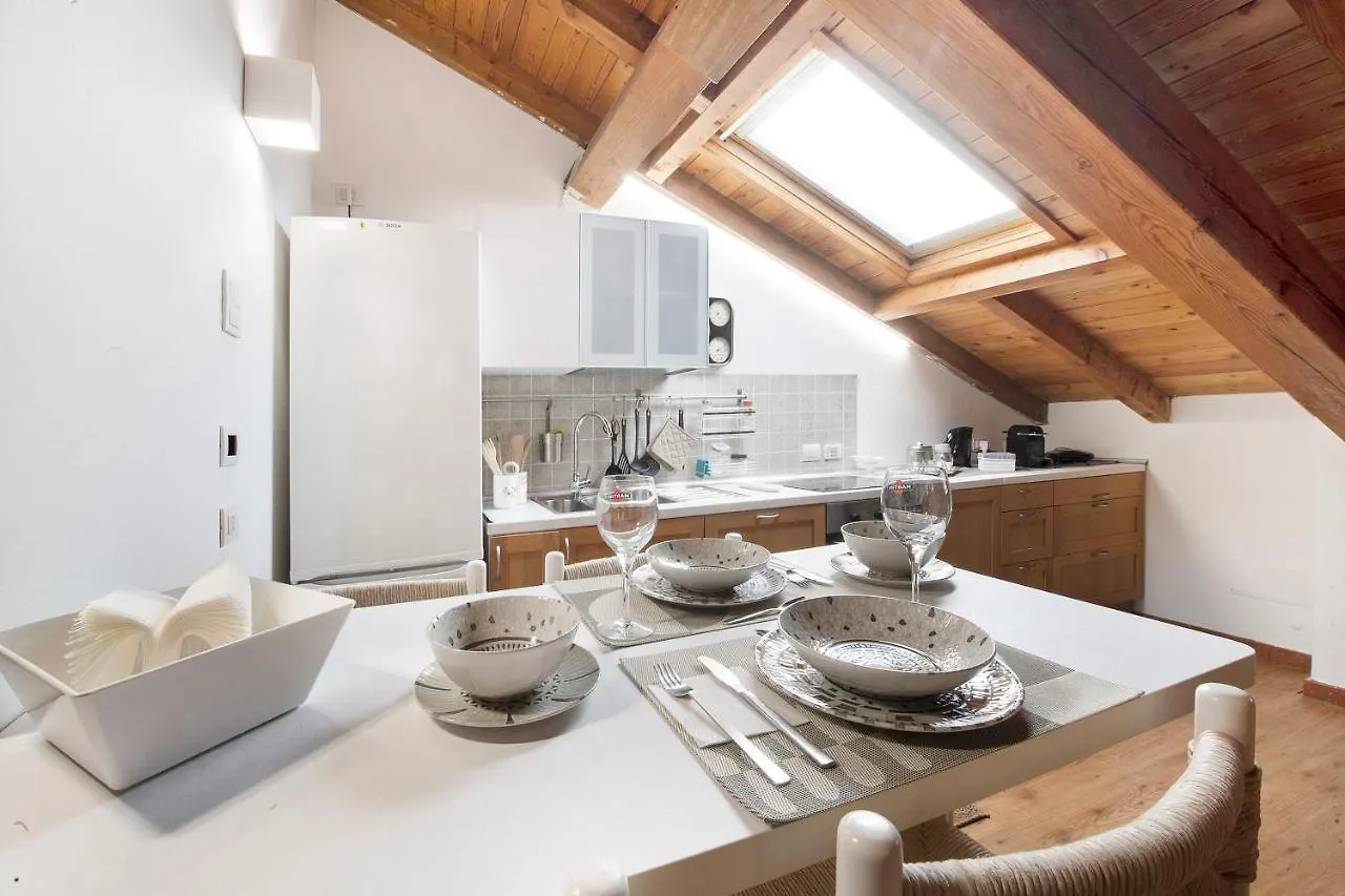 Apartment Appartamento Nel Centro Di Como